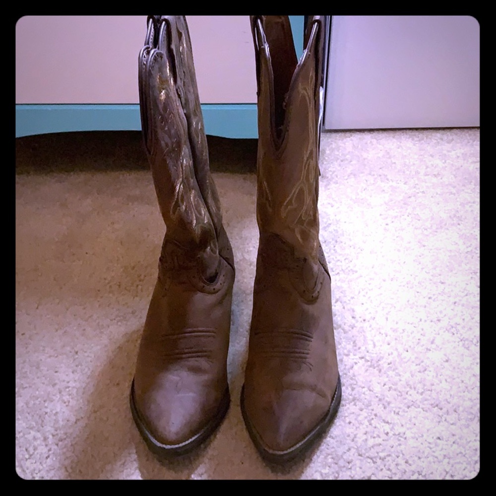 Justin Boots size 8